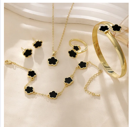 Fashion Alloy Jewelry Set Plum Blossom Five Leaf Flower Earing Jewelry Accessory Girls Bracelet Necklace